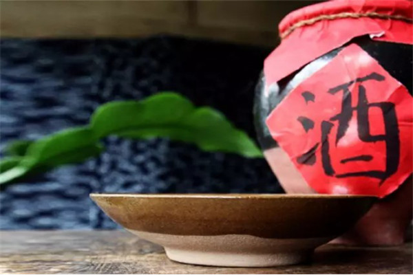 1575016829497146.jpg 秋季喝點(diǎn)白酒對養(yǎng)生大有妙處38.jpg